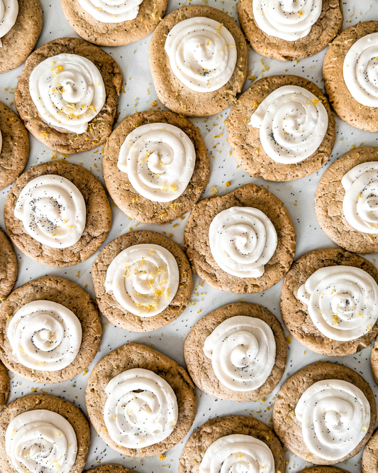 LEMON POPPYSEED CHEESECAKE